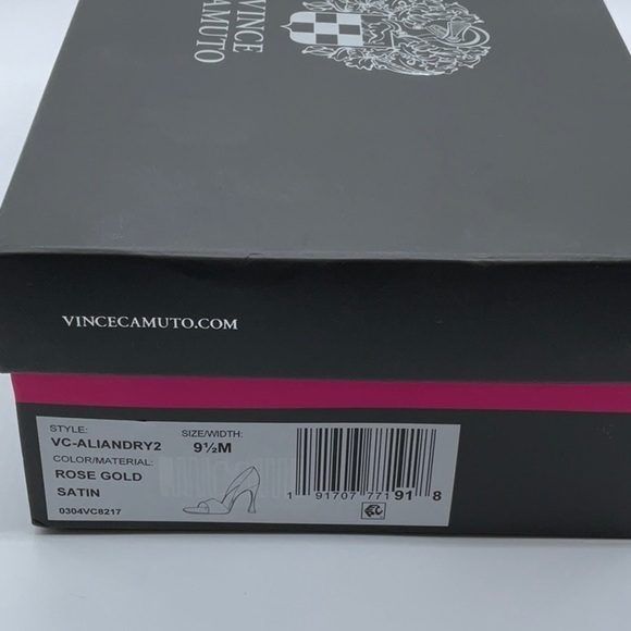 VINCE CAMUTO ALIANDRY 2 SANDAL - Picture 8 of 8